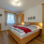 Historischer Bauernhof Schabus Farm stay Tropolach