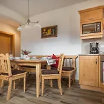 Historischer Bauernhof Schabus Farm stay Tropolach