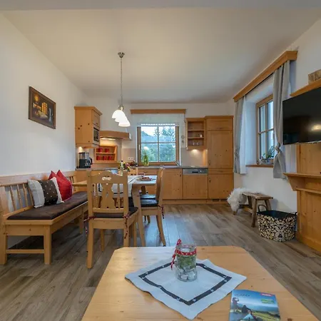 Historischer Bauernhof Schabus *