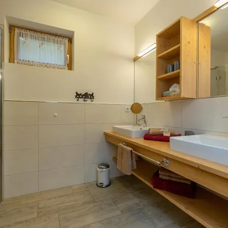 Historischer Bauernhof Schabus * Tröpolach