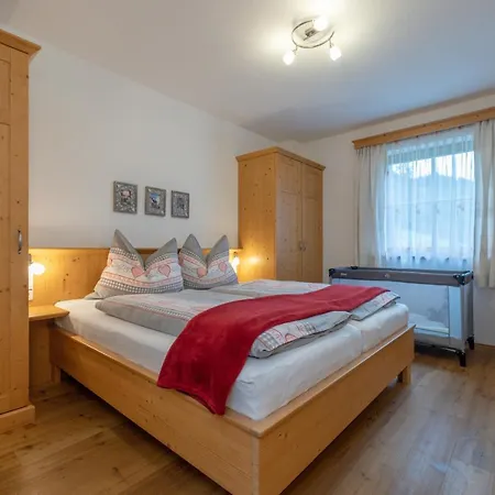 ファームステイ Historischer Bauernhof Schabus