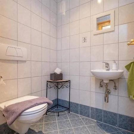 Gospodarstwo agroturystyczne Historischer Bauernhof Schabus *