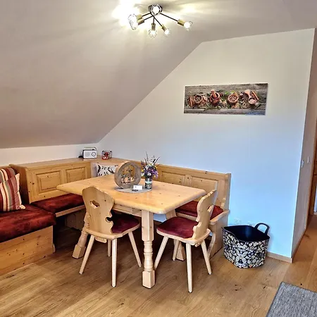 Historischer Bauernhof Schabus *