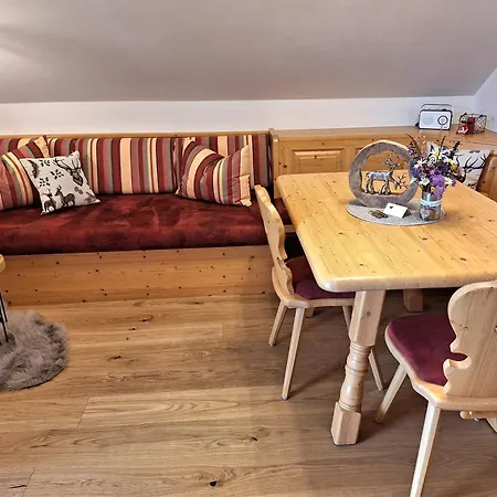 Historischer Bauernhof Schabus Gospodarstwo agroturystyczne Tröpolach